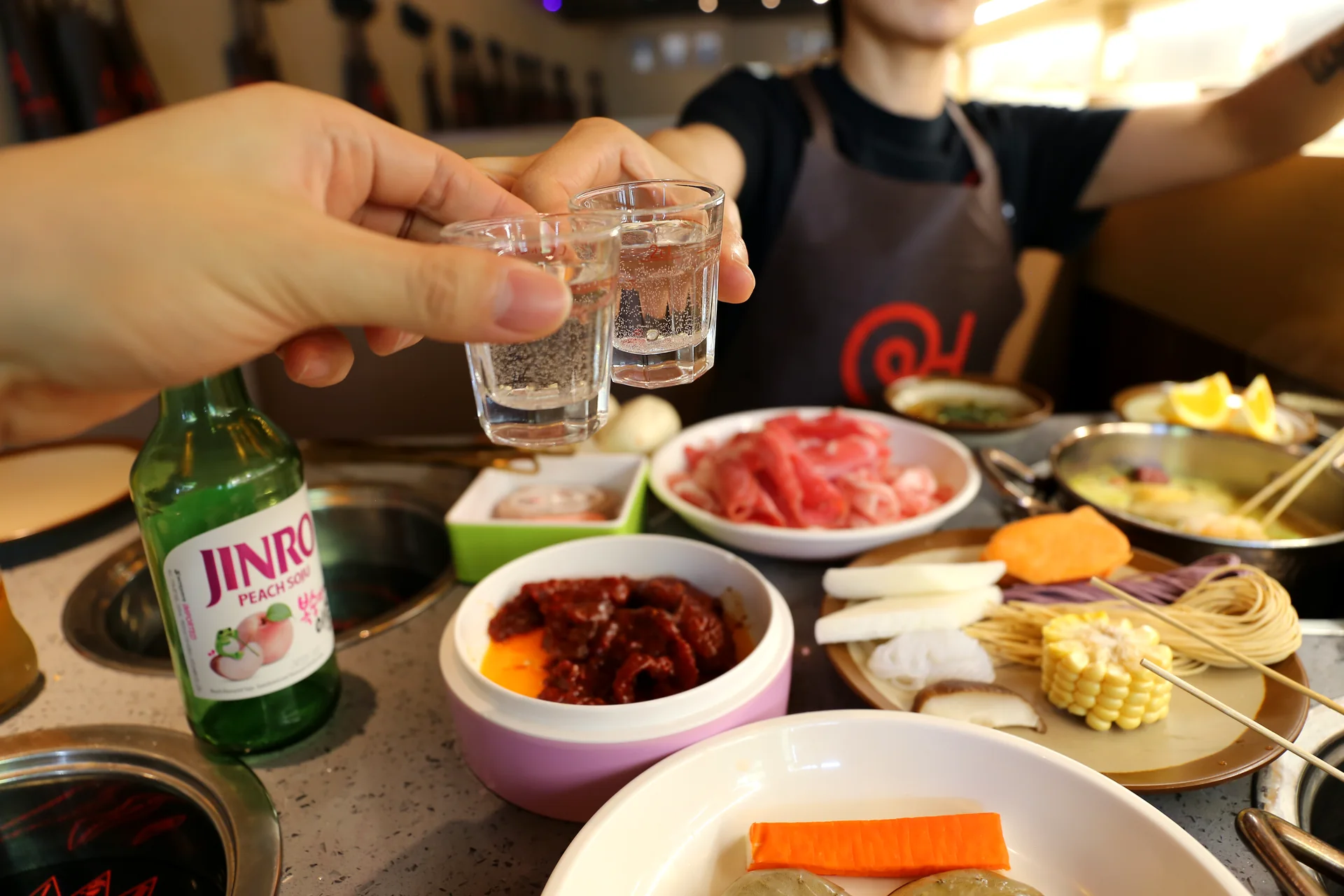 Gemeinsamer Hotpot-Abend mit Getr&auml;nken